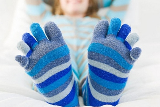 冬季养生知识 冬天睡觉穿袜子好吗