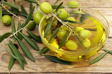 橄榄油的功效与作用 橄榄油的多种食用方法