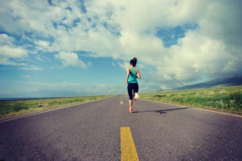 跑步运动掌握好技巧对健身有益