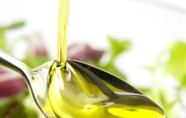 橄榄油怎样美容 从头到脚都能用