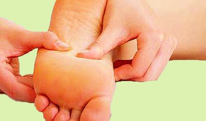 常见的几种搓脚保健方法